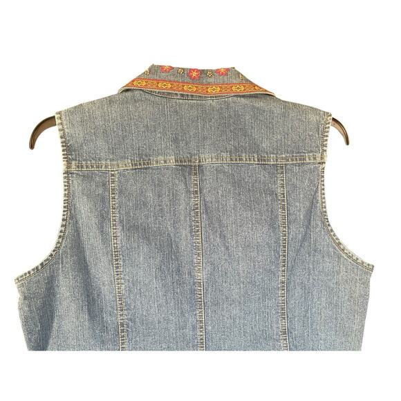 NWT Alfred Dunner Women’s Embellished Denim Vest Size 12 - Picture 6 of 9